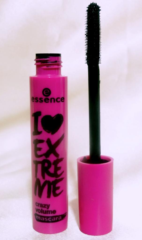 Mascara Mondays: Essence I ♥ Extreme Mascara