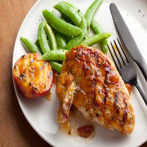 Summer Weight Loss Recipe: Spicy Peach Glazed Grilled Chicken