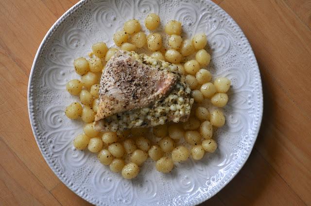 Skinny Pesto-Cheese Stuffed Chicken