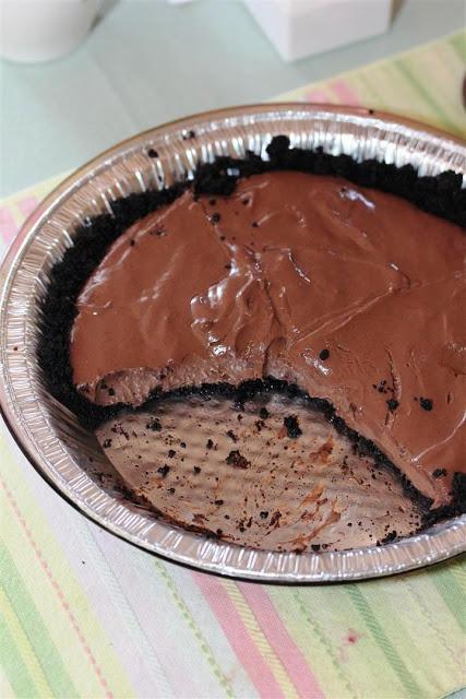 Vegan Peanut Butter Chocolate Oreo No-Bake Pie