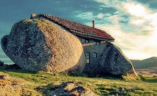 8 Quirky Houses Around The World