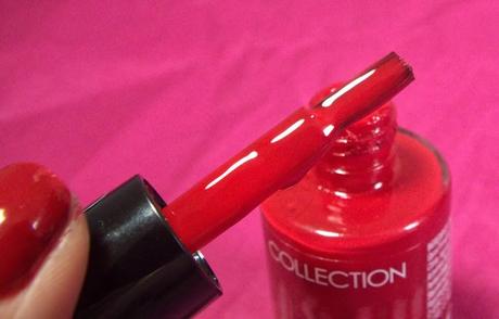 Collection Lasting Gel Colour Red Hot Nail Polish