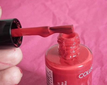 Collection Lasting Gel Colour Red Hot Nail Polish