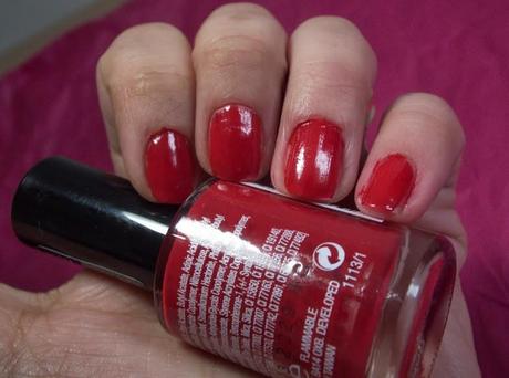 Collection Lasting Gel Colour Red Hot Nail Polish