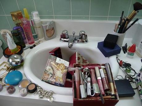 Wow... we're getting stressed out just looking at this bathroom clutter!