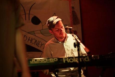 L8A9257 620x413 MIKHAEL PASKALEV, JOYWAVE PACKED PIANOS LAST NIGHT [PHOTOS]