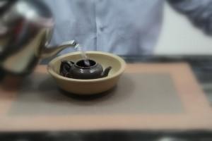 The Essence of Chinese Tea Etiquette- Humility and Hospitality