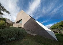 Residence in Kallitechnoupolis by Tense Architecture