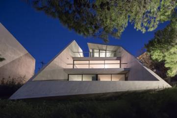 Residence in Kallitechnoupolis by Tense Architecture