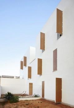 Viviendas Sociales by Ripoll Tizón