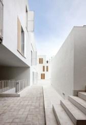 Viviendas Sociales by Ripoll Tizón