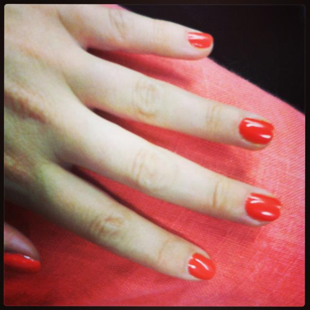 coral nails