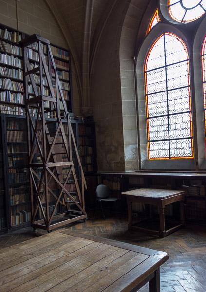 photo of Abbaye du Royaumont, chattering room (now library)