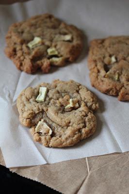 Vegan Apple Peanut Butter Cookies