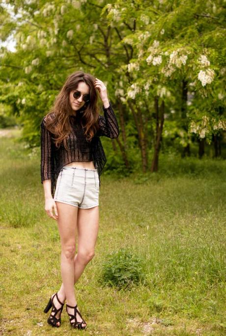 elle shorts1jpeg MY STYLE // KNIT DIP BACK JUMPER 