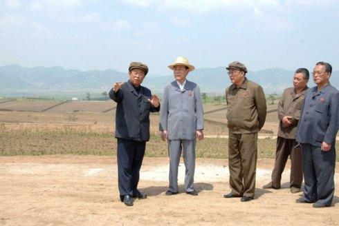 SPA Presidium President Kim Yong Nam is briefed about the development of the Sep'o Tableland in Kangwo'n Province (Photo: Rodong Sinmun).