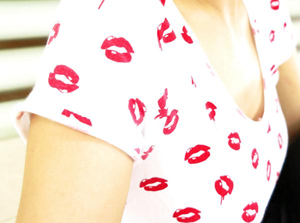 My ZARA Red Lip Shirt | My “Dupe” for That PRADA Dress! - Paperblog