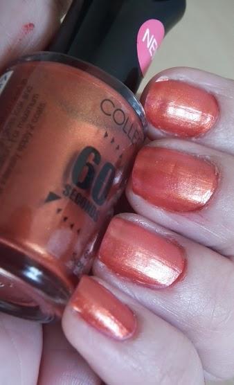 Collection Hot Looks 60 Seconds Nail Polish Scroched Swatches