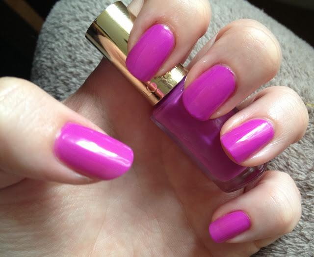 L'Oreal colour riche go neon nail polish.