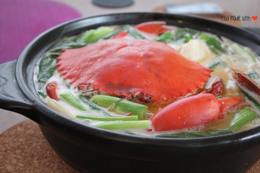 crab bee hoon soup served!