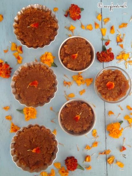 MAIDA SUJI KA HALWA (CARAMEL FLOUR & SEMOLINA INDIAN PUDDING)