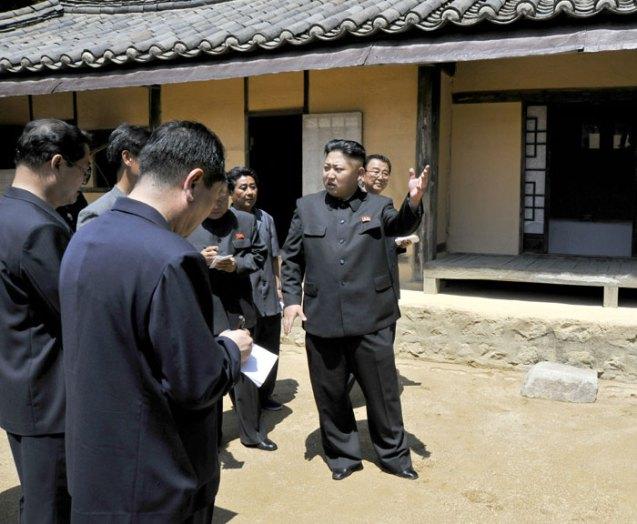 Kim Jong Un (R) tours the Ch'angso'ng Revolutionary Site in Ch'angso'ng County, North P'yo'ngan Province (Photo: Rodong Sinmun).