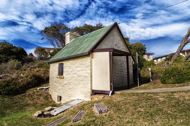 shepherds hut quarantine station point nepean