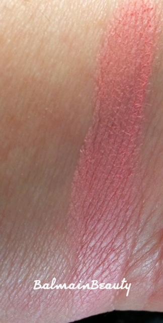 Majolica Majorca Puff de Cheek (PK 301)