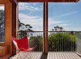 Beach House – Mornington by Clare Cousins Architects
