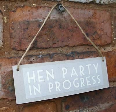 Hen party series ~ Planning a vintage hen party