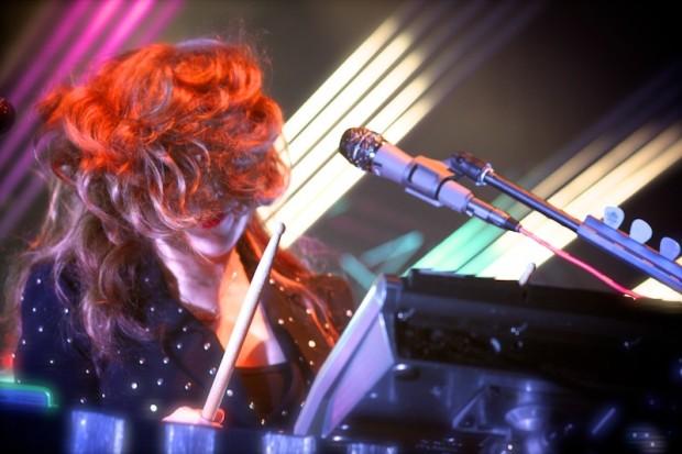 IMG 7923 620x413 THE POSTAL SERVICE SOLD OUT BARCLAYS CENTER [PHOTOS]