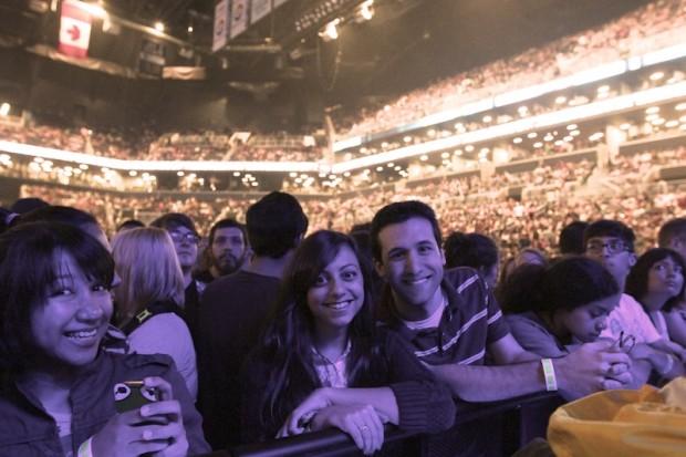 IMG 7564 620x413 THE POSTAL SERVICE SOLD OUT BARCLAYS CENTER [PHOTOS]