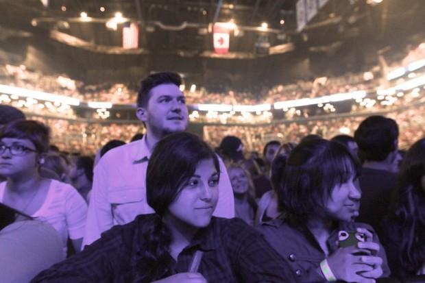 IMG 7562 620x413 THE POSTAL SERVICE SOLD OUT BARCLAYS CENTER [PHOTOS]