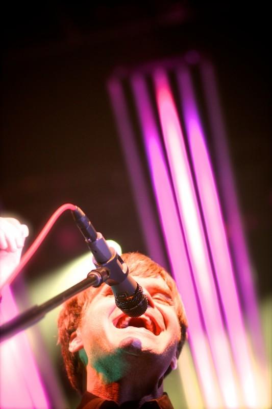 IMG 7828 533x800 THE POSTAL SERVICE SOLD OUT BARCLAYS CENTER [PHOTOS]