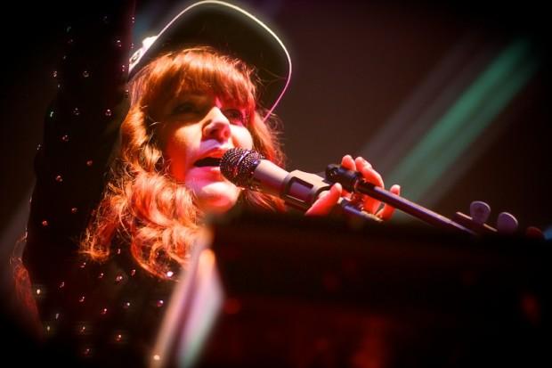 IMG 7865 620x413 THE POSTAL SERVICE SOLD OUT BARCLAYS CENTER [PHOTOS]