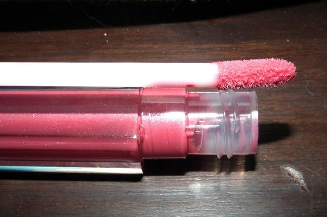 Review and Swatches | Maybelline Color Sensational Lip Gloss One Shine Day