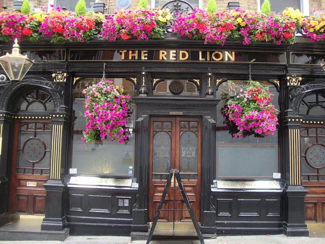 London Pub of the Week No.11: The Red Lion