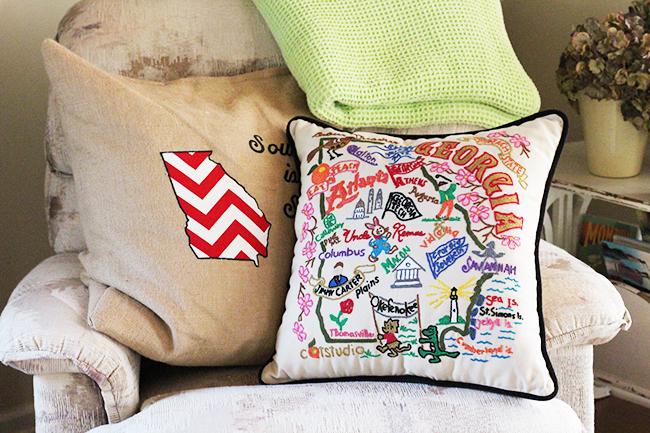 cat-studio-georgia-pillow