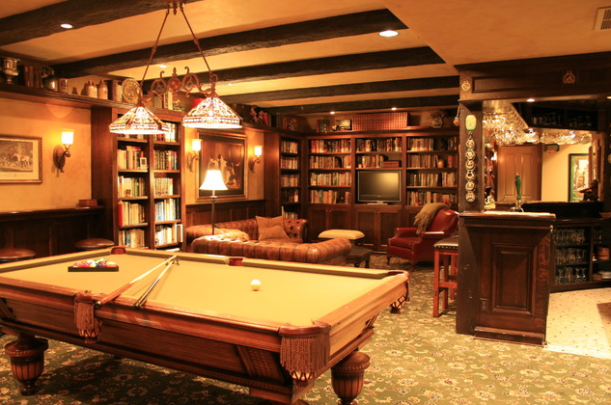 English Style Pub Basement