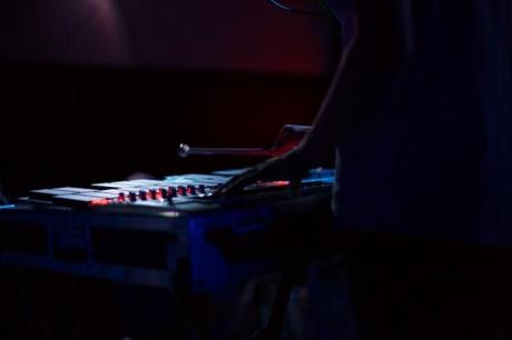 L8A0335 620x413 YELLOW OSTRICH, WIDOWSPEAK HELPED US SELL OUT OUR LAST PARTY [PHOTOS]