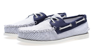 Navy And White To A Summer's Delight: Sperry Topsider Authentic Original in Oxford Cloth