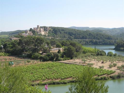 Approaching the restored village of Castellet.