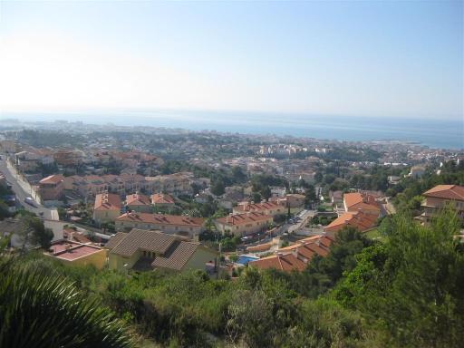 Unfortunately Spain has ruined most of its coastline with unbroken development, but if you are keen enough, venturing just 5km inland will take you out of the sprawl into agricultural, forested and cute pueblitos. 