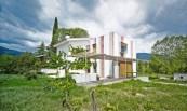 Casa Anoro by Anna & Eugeni Bach