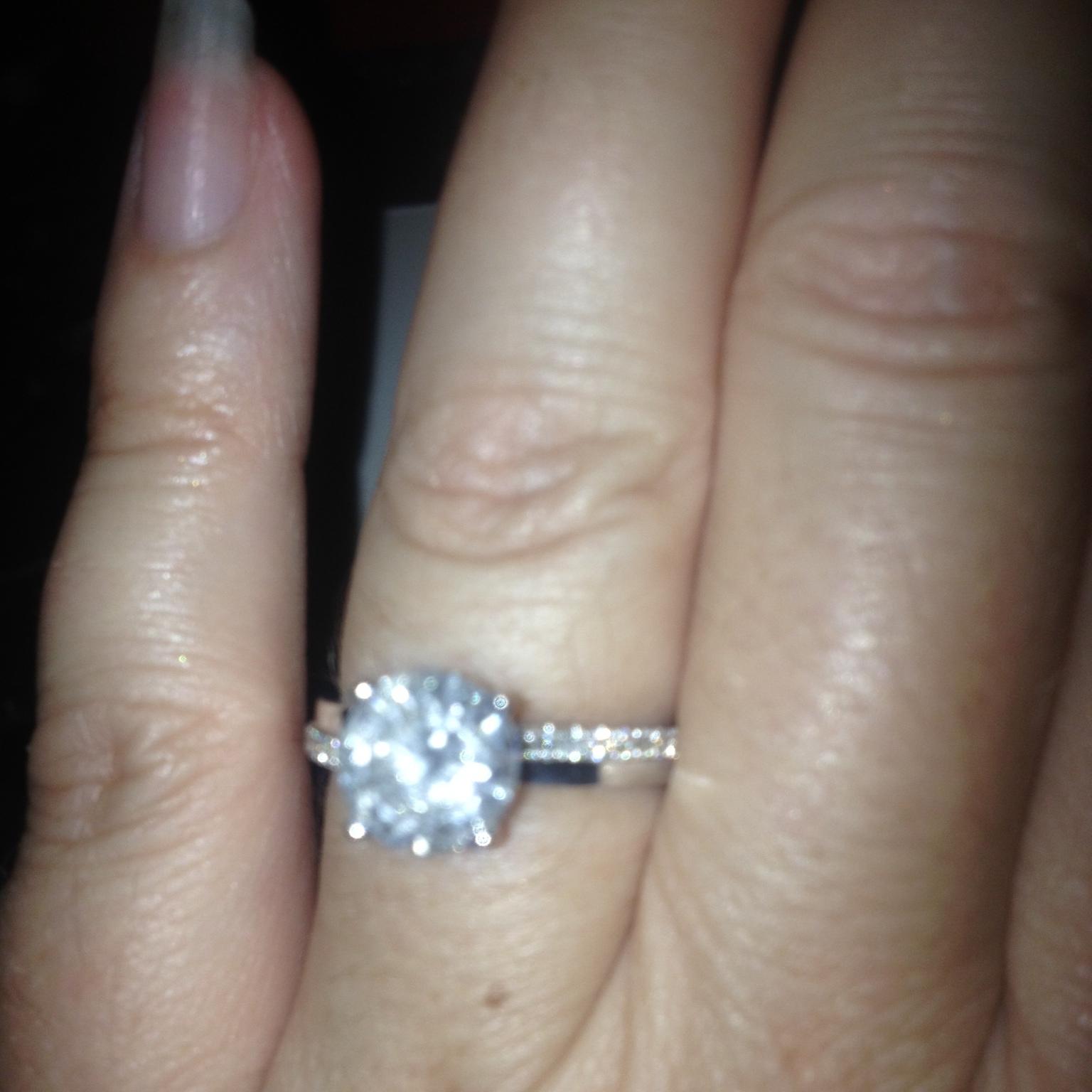 Big Rich Texas Star Melissa Poe is Engaged!