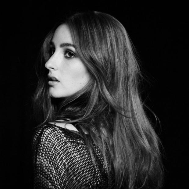 resized imagejpeg 6 CHECK OUT BANKS SLEEK COVER OF PETER GABRIELS IN YOUR EYES [STREAM]