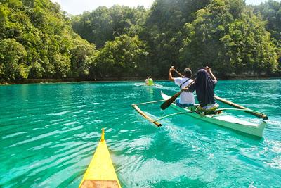 Bucas Grande: Lagoon, Lake, and Caves