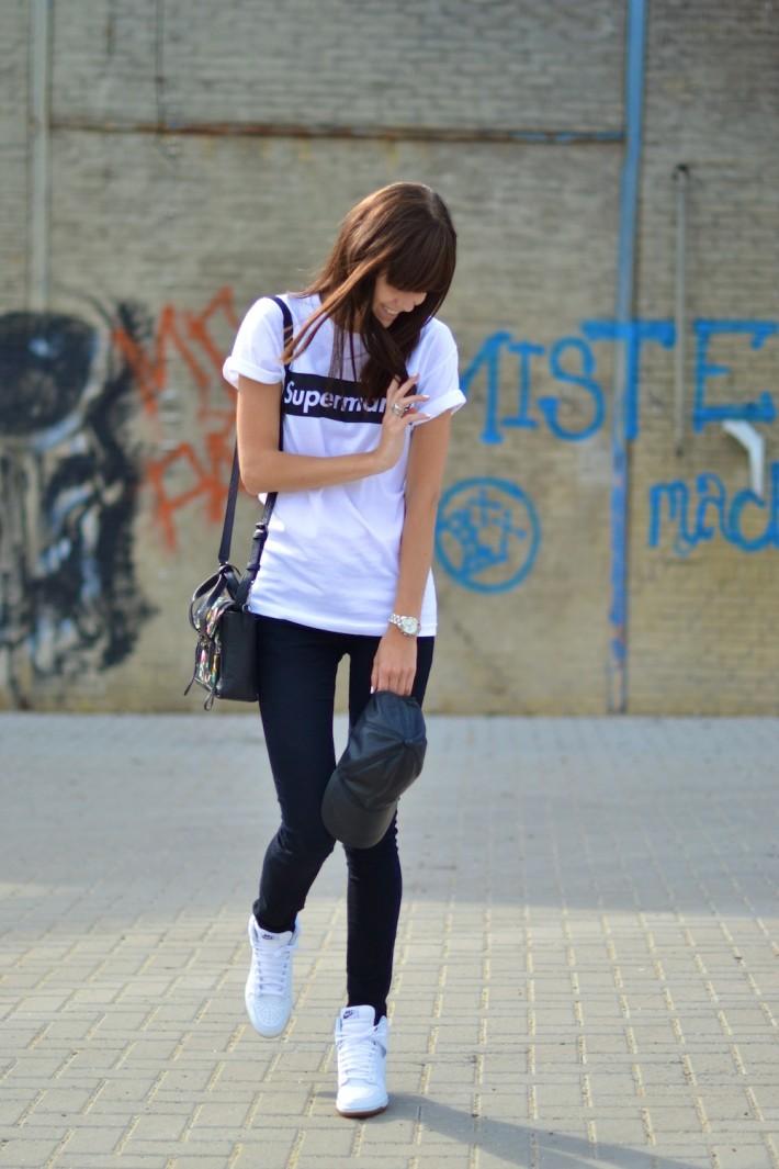 street look outfit nike white sky high dunk girly