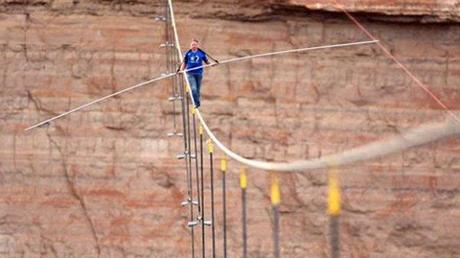 Nik-Wallenda-Gran-Canyon