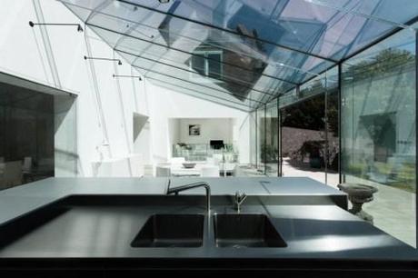 The Glass House by AR Design Studio